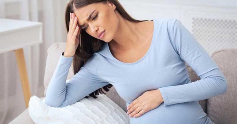 Mẹ Bầu Bị Đau Đầu 3 Tháng Cuối: Phân Biệt Sinh Lý Bình Thường Và Biến Chứng Tiền Sản Giật 5 Bù đủ nước và kiểm soát sự dao động của đường huyết