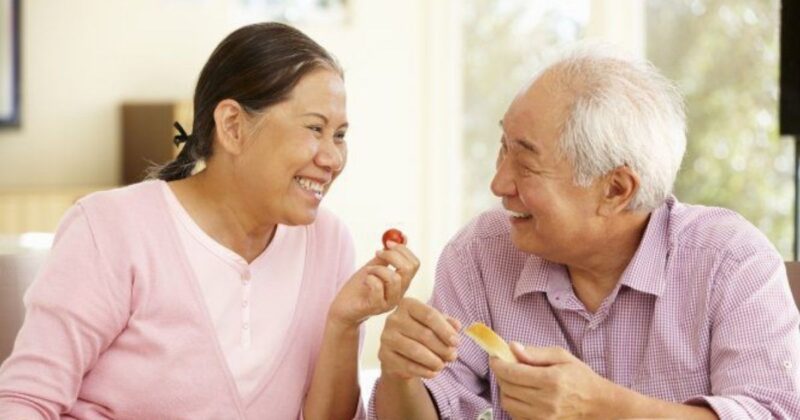 Thấu hiểu rào cản sinh lý tác động đến dinh dưỡng cho người cao tuổi